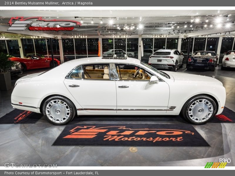 Arctica / Magnolia 2014 Bentley Mulsanne Mulliner
