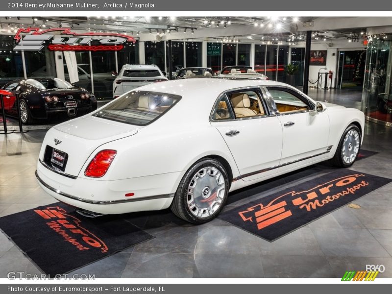 Arctica / Magnolia 2014 Bentley Mulsanne Mulliner