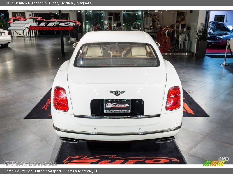 Arctica / Magnolia 2014 Bentley Mulsanne Mulliner