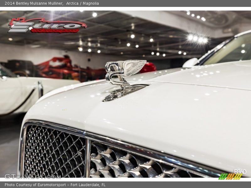 Arctica / Magnolia 2014 Bentley Mulsanne Mulliner