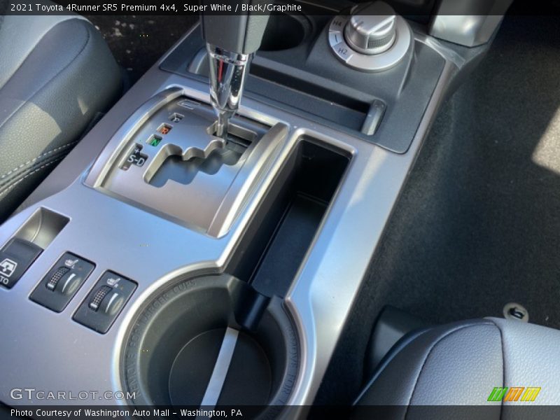 Super White / Black/Graphite 2021 Toyota 4Runner SR5 Premium 4x4