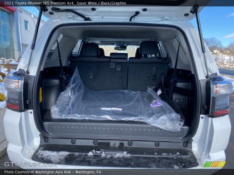 Super White / Black/Graphite 2021 Toyota 4Runner SR5 Premium 4x4