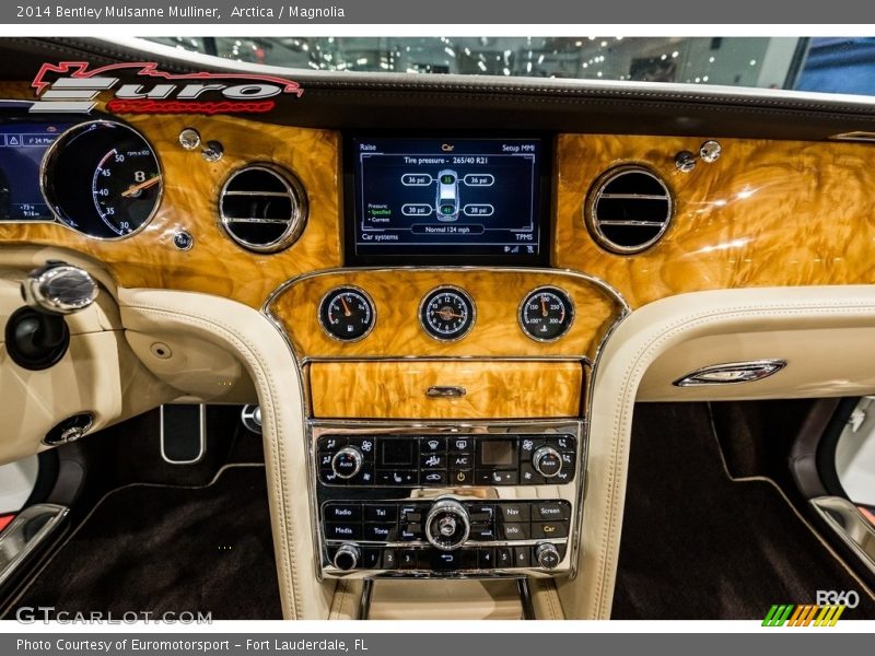 Arctica / Magnolia 2014 Bentley Mulsanne Mulliner