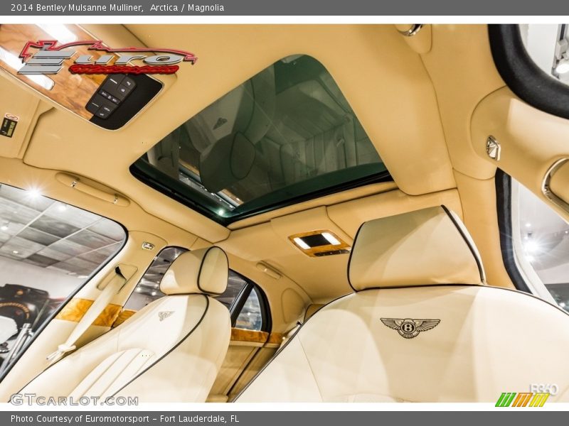 Arctica / Magnolia 2014 Bentley Mulsanne Mulliner