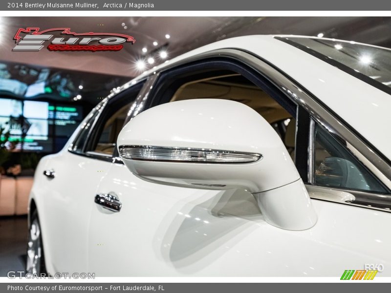 Arctica / Magnolia 2014 Bentley Mulsanne Mulliner