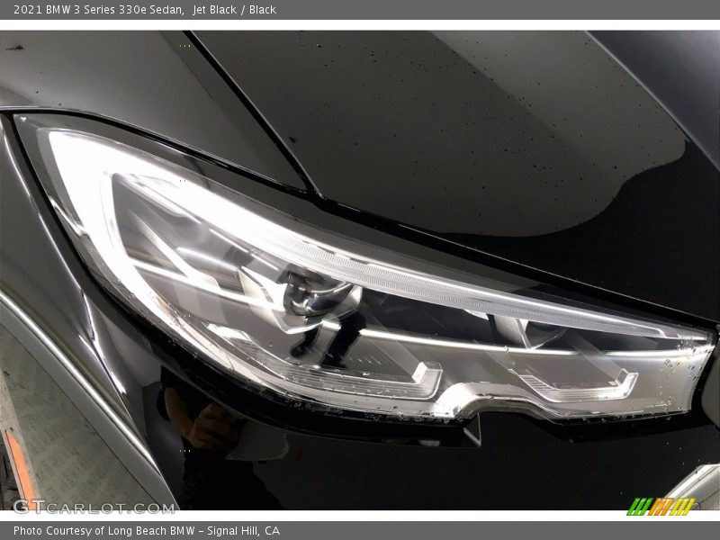 Jet Black / Black 2021 BMW 3 Series 330e Sedan