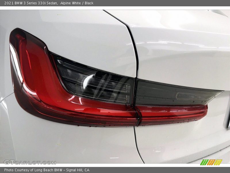 Alpine White / Black 2021 BMW 3 Series 330i Sedan