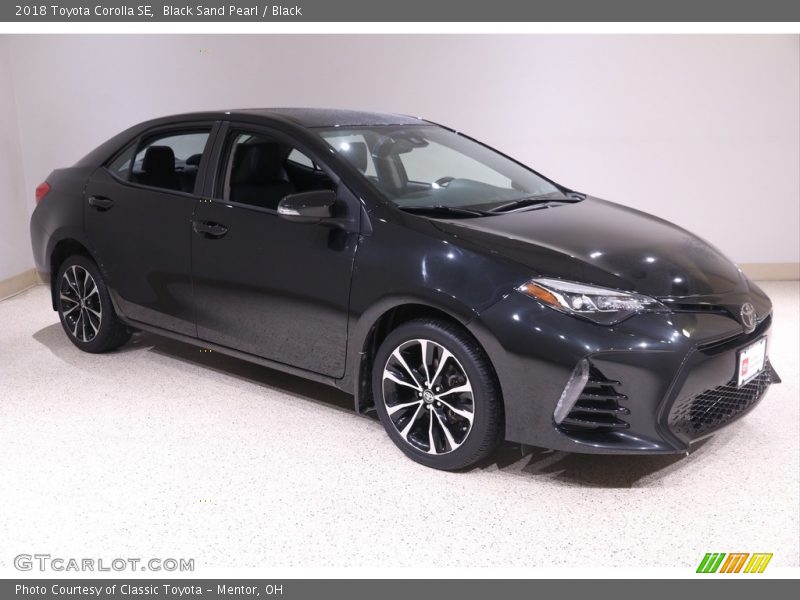 Black Sand Pearl / Black 2018 Toyota Corolla SE
