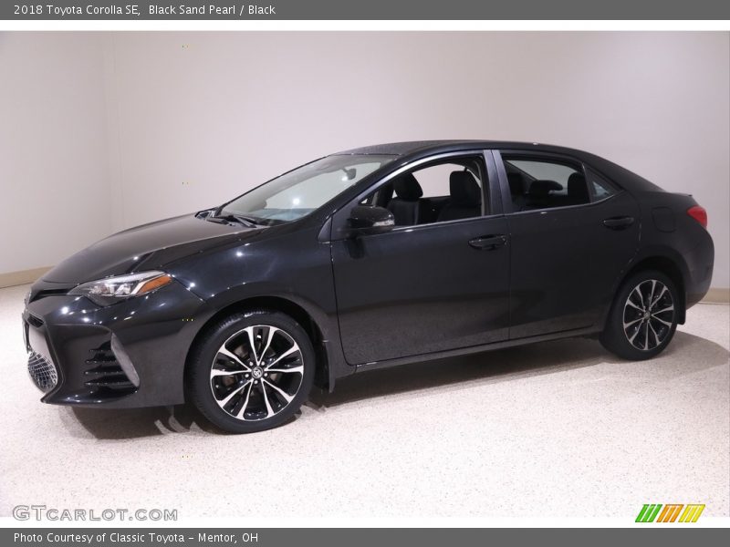Black Sand Pearl / Black 2018 Toyota Corolla SE