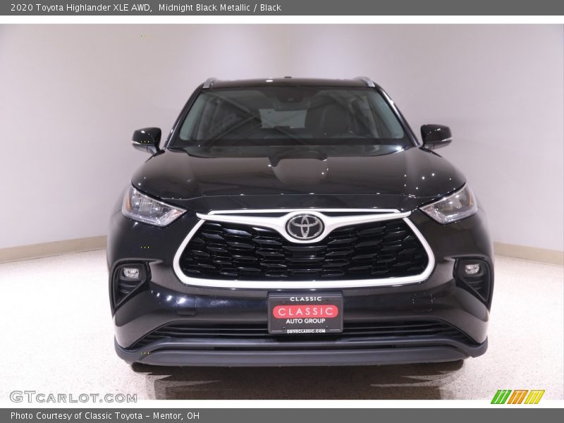 Midnight Black Metallic / Black 2020 Toyota Highlander XLE AWD