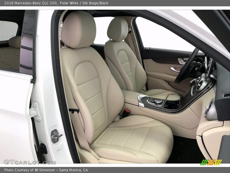 Polar White / Silk Beige/Black 2018 Mercedes-Benz GLC 300