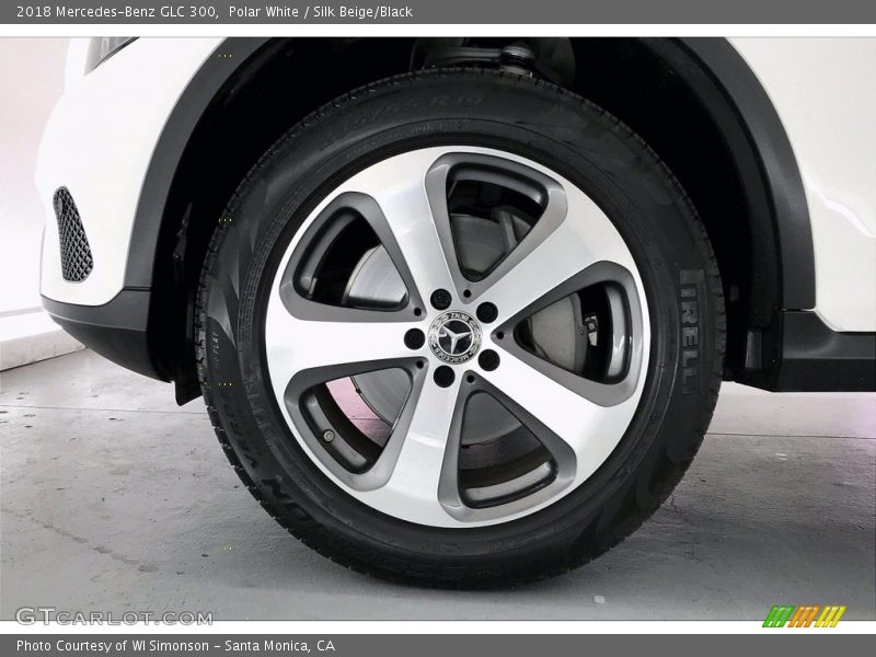 Polar White / Silk Beige/Black 2018 Mercedes-Benz GLC 300
