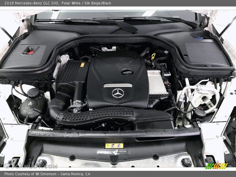 Polar White / Silk Beige/Black 2018 Mercedes-Benz GLC 300