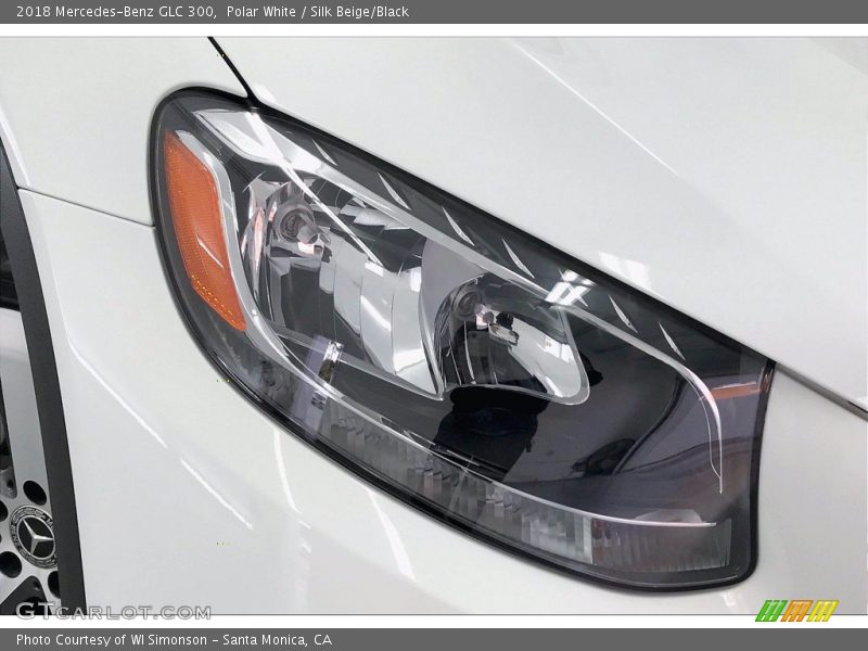 Polar White / Silk Beige/Black 2018 Mercedes-Benz GLC 300