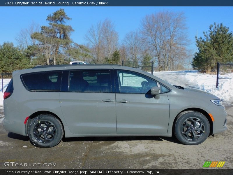 Ceramic Gray / Black 2021 Chrysler Pacifica Hybrid Touring