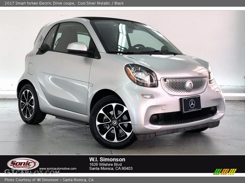 Cool Silver Metallic / Black 2017 Smart fortwo Electric Drive coupe