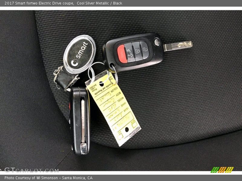 Keys of 2017 fortwo Electric Drive coupe