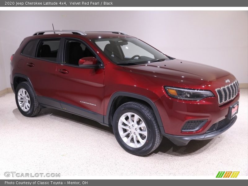 Velvet Red Pearl / Black 2020 Jeep Cherokee Latitude 4x4