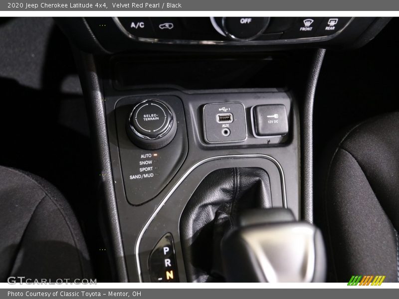 Velvet Red Pearl / Black 2020 Jeep Cherokee Latitude 4x4