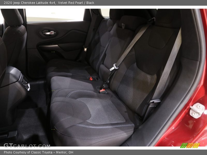Velvet Red Pearl / Black 2020 Jeep Cherokee Latitude 4x4
