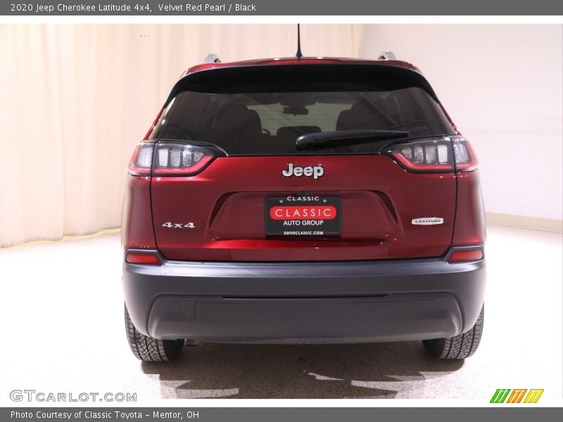 Velvet Red Pearl / Black 2020 Jeep Cherokee Latitude 4x4