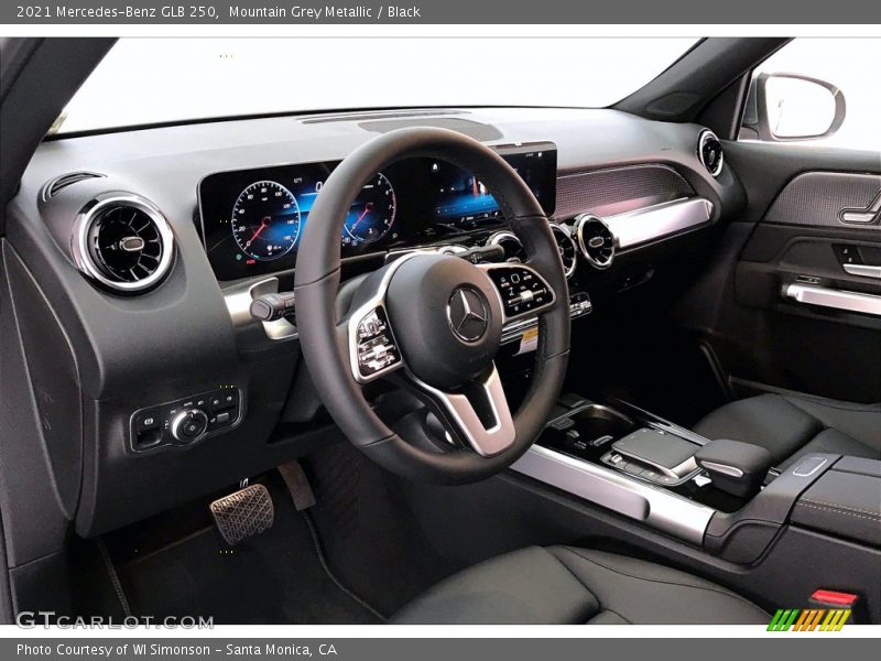Mountain Grey Metallic / Black 2021 Mercedes-Benz GLB 250