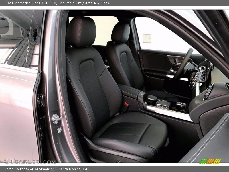 Mountain Grey Metallic / Black 2021 Mercedes-Benz GLB 250