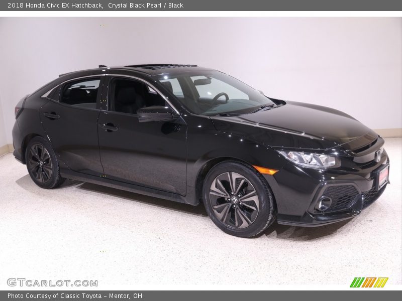 Front 3/4 View of 2018 Civic EX Hatchback