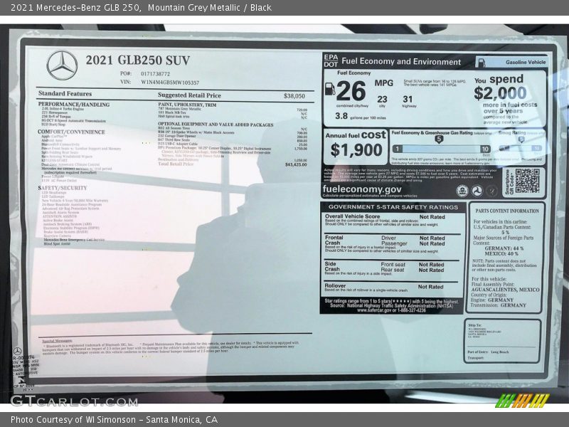 Mountain Grey Metallic / Black 2021 Mercedes-Benz GLB 250