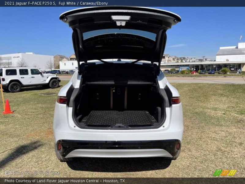 Fuji White / Caraway/Ebony 2021 Jaguar F-PACE P250 S