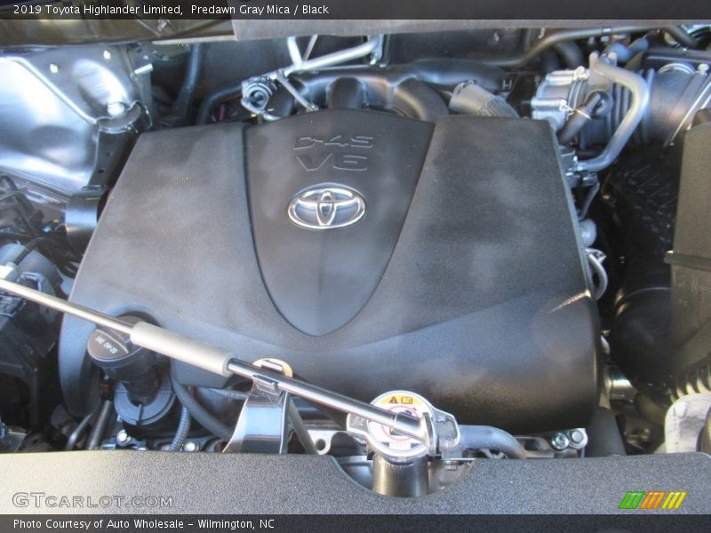 Predawn Gray Mica / Black 2019 Toyota Highlander Limited