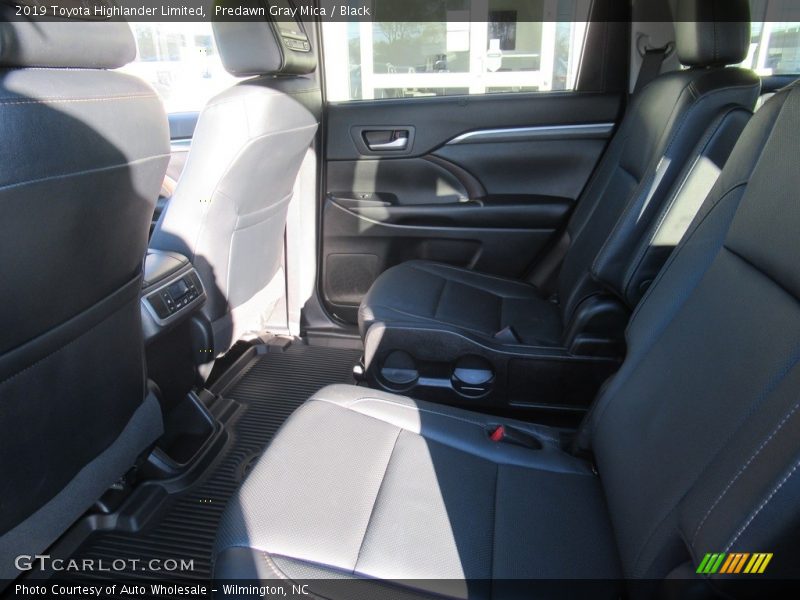 Predawn Gray Mica / Black 2019 Toyota Highlander Limited