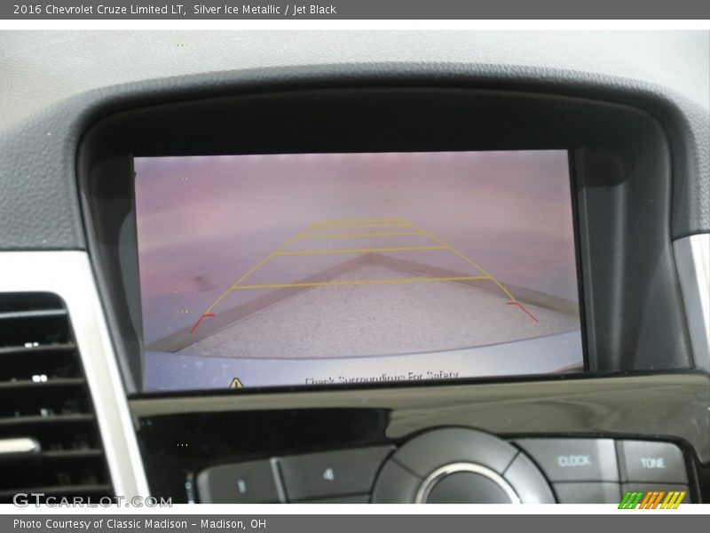 Silver Ice Metallic / Jet Black 2016 Chevrolet Cruze Limited LT