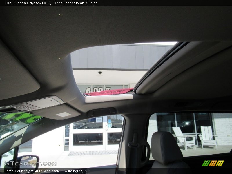 Deep Scarlet Pearl / Beige 2020 Honda Odyssey EX-L