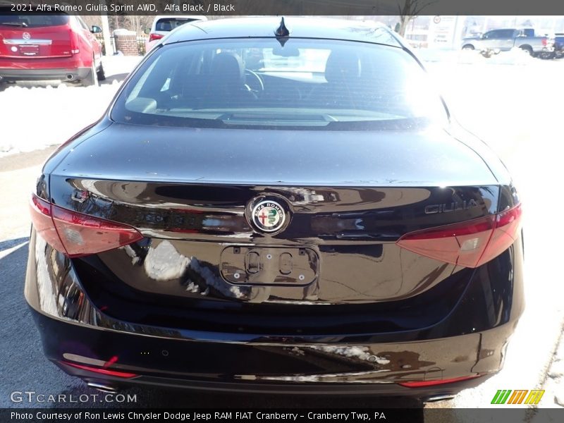 Alfa Black / Black 2021 Alfa Romeo Giulia Sprint AWD