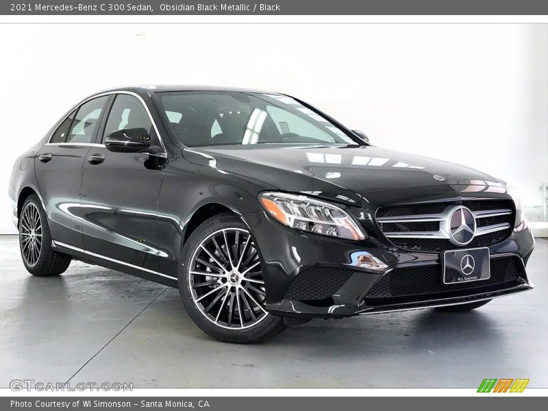 Front 3/4 View of 2021 C 300 Sedan