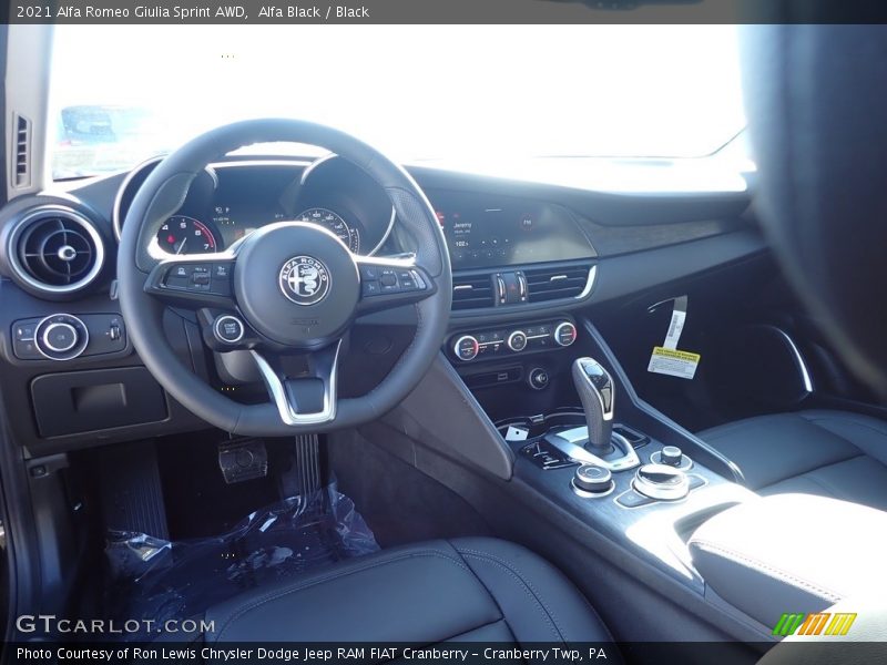 Alfa Black / Black 2021 Alfa Romeo Giulia Sprint AWD