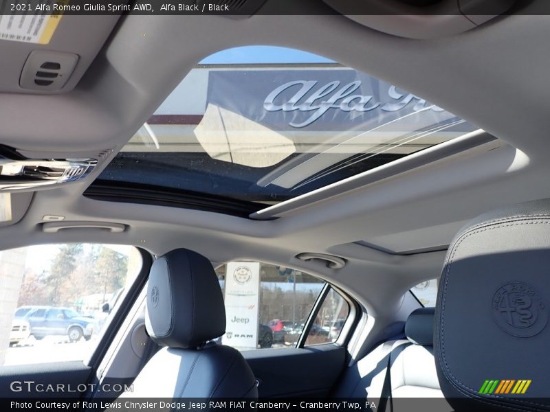 Alfa Black / Black 2021 Alfa Romeo Giulia Sprint AWD