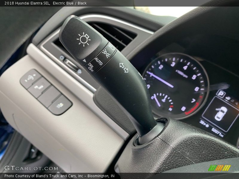 Electric Blue / Black 2018 Hyundai Elantra SEL
