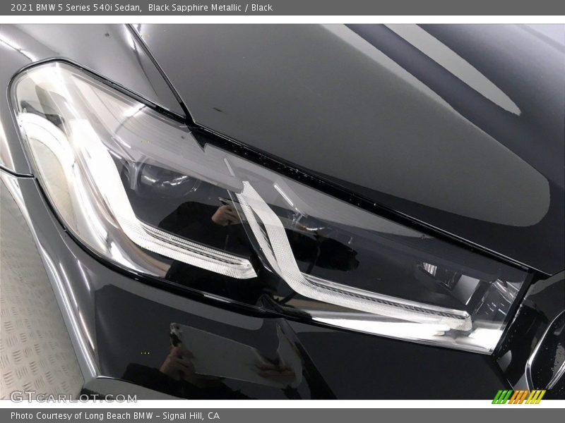 Black Sapphire Metallic / Black 2021 BMW 5 Series 540i Sedan