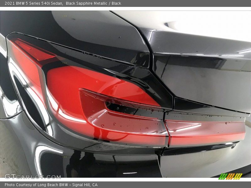 Black Sapphire Metallic / Black 2021 BMW 5 Series 540i Sedan