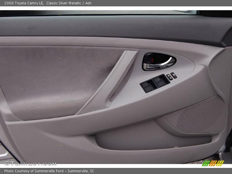 Classic Silver Metallic / Ash 2009 Toyota Camry LE