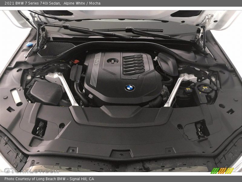 Alpine White / Mocha 2021 BMW 7 Series 740i Sedan