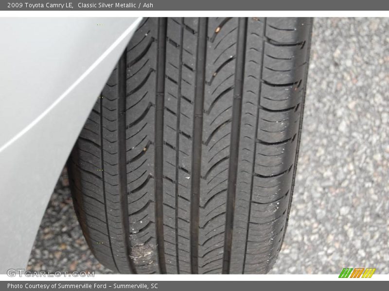 Classic Silver Metallic / Ash 2009 Toyota Camry LE