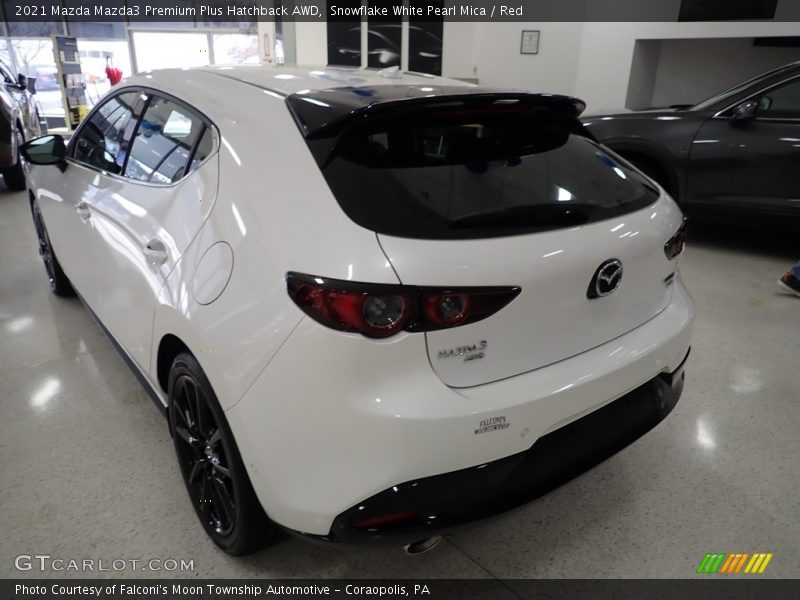Snowflake White Pearl Mica / Red 2021 Mazda Mazda3 Premium Plus Hatchback AWD