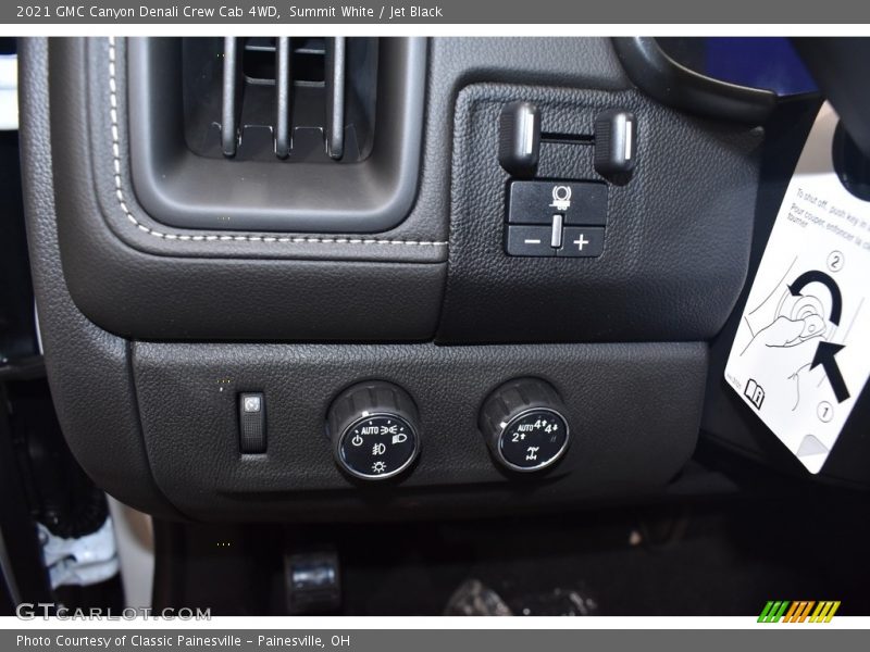 Summit White / Jet Black 2021 GMC Canyon Denali Crew Cab 4WD