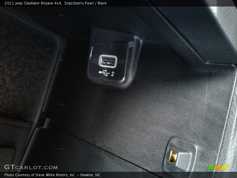 Snazzberry Pearl / Black 2021 Jeep Gladiator Mojave 4x4