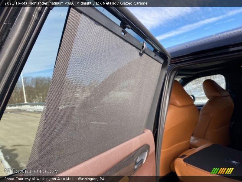 Midnight Black Metallic / Glazed Caramel 2021 Toyota Highlander Platinum AWD