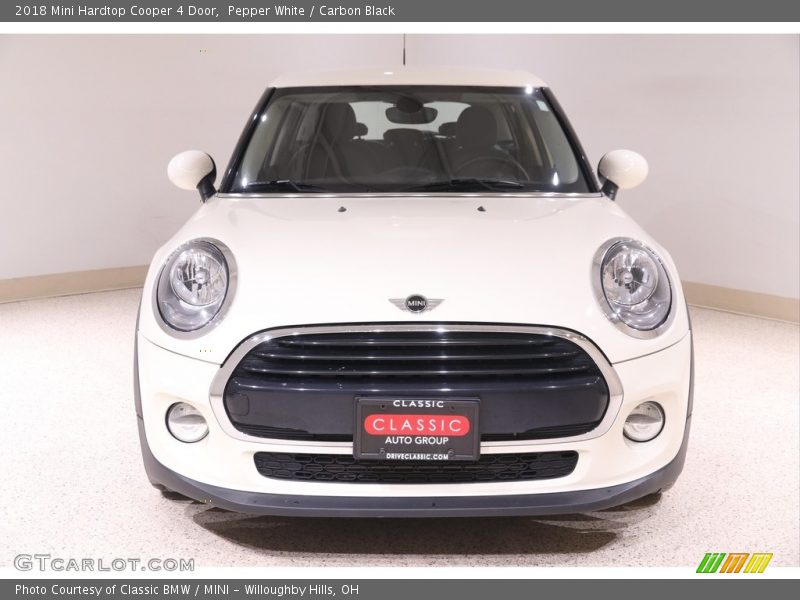 Pepper White / Carbon Black 2018 Mini Hardtop Cooper 4 Door