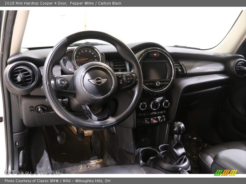 Pepper White / Carbon Black 2018 Mini Hardtop Cooper 4 Door